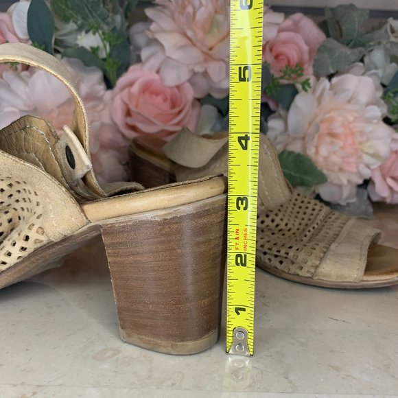 Bueno size 38 - Picture 8 of 8